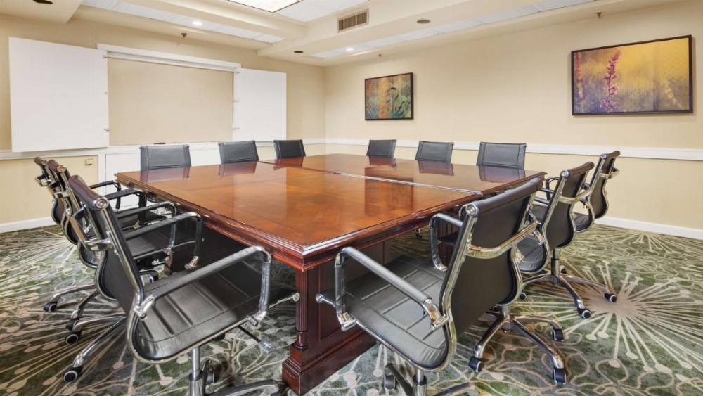 Best Western Plus Deerfield Beach Hotel & Suites Image 11