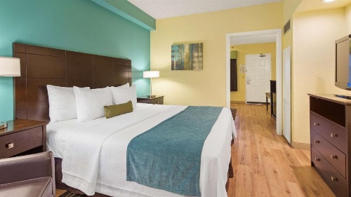 Best Western Plus Deerfield Beach Hotel & Suites image 20